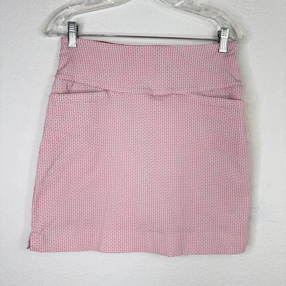 S.C. & Co. pull on skort size S, coral & white colors, athletic, preppy, sports